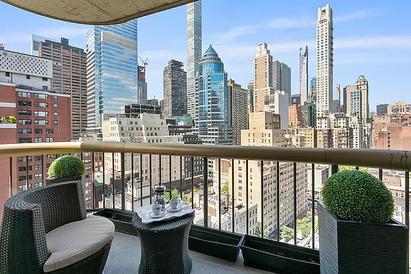 Sold by Compass | media 2