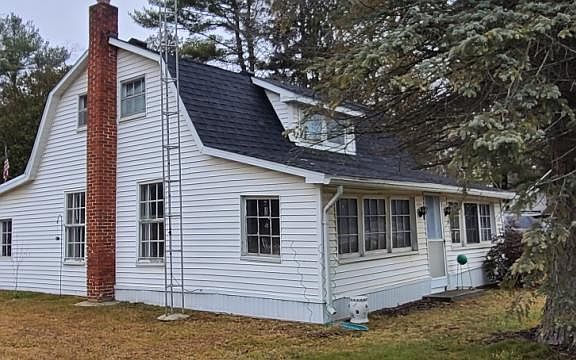 2nd image of 5022 Lakeshore Rd