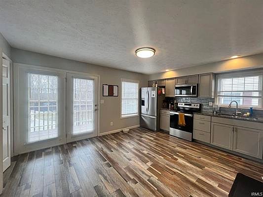 4th image of 1376 S Cobble Creek Cir