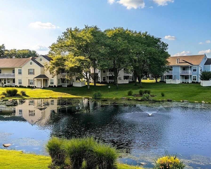 1st image of 18 Fairview Circle #18
