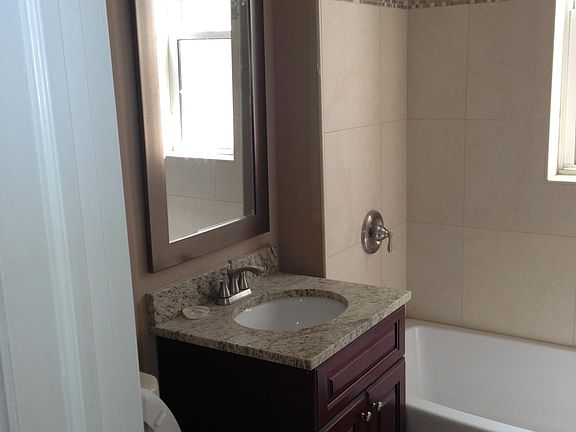 2nd image of 3326 W Hutchinson St