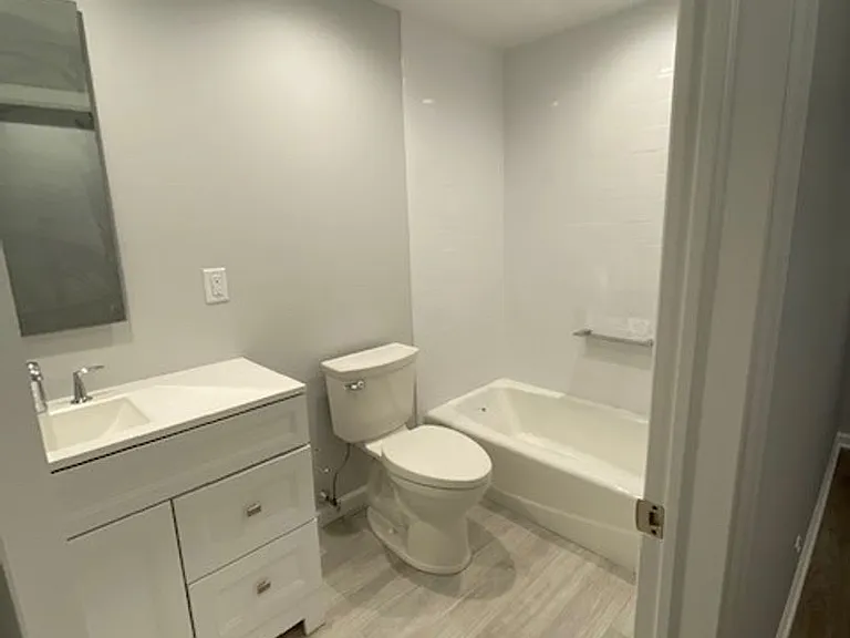 165 E Main St — Photo 16