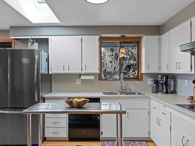 830 SW Dolores Dr — Photo 9