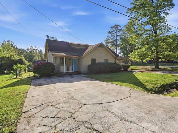 3rd image of 907 Ash Street Ext #A