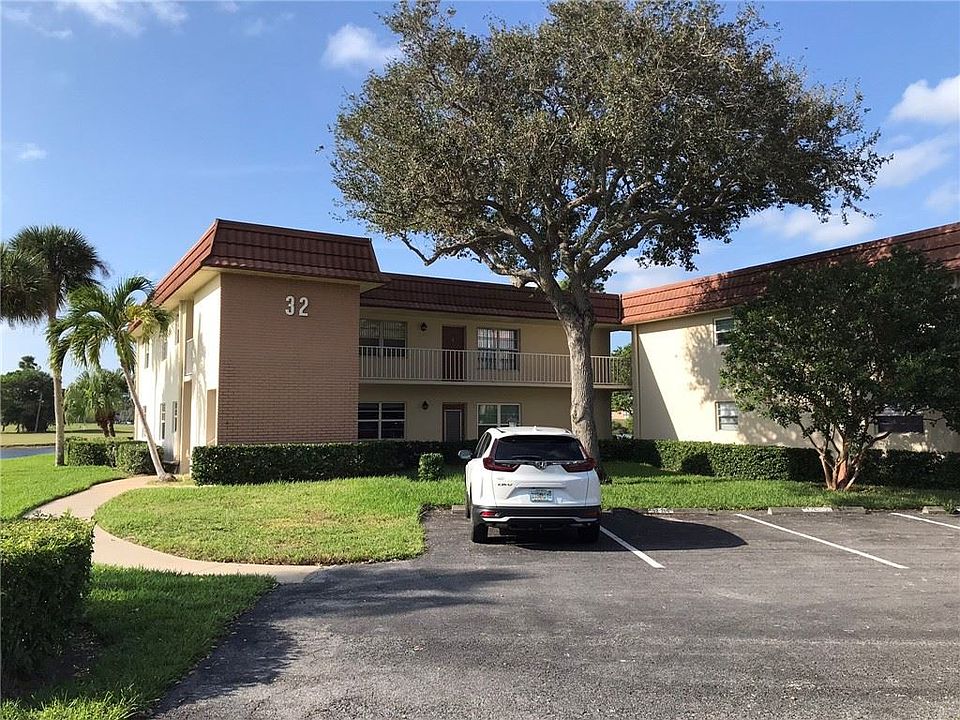 1st image of 32 Vista Gardens Trl APT 204