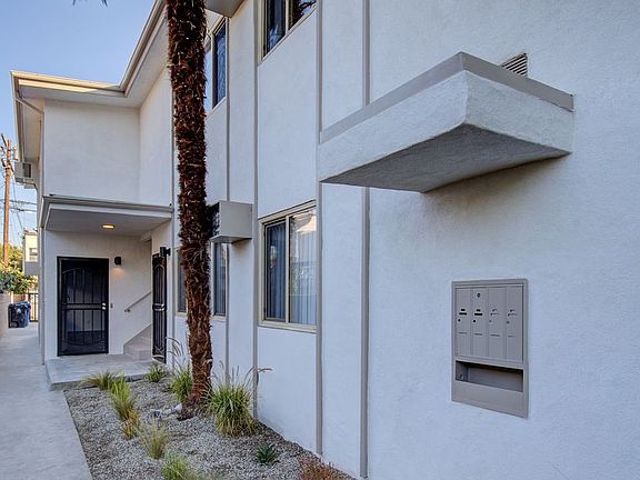 4th image of 2230 S Redondo Blvd APT 4