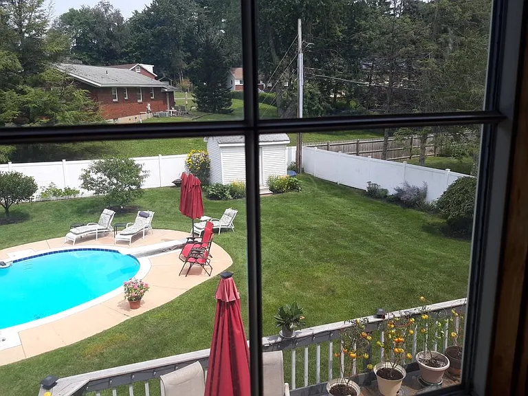 35 Ableman Ave — Photo 17