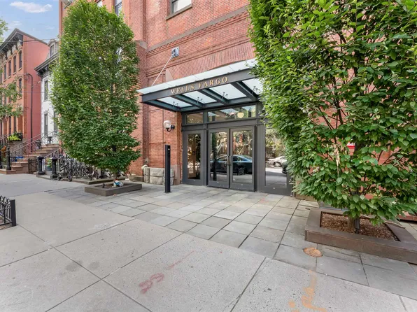 299 Pavonia Avenue image 33 of 43