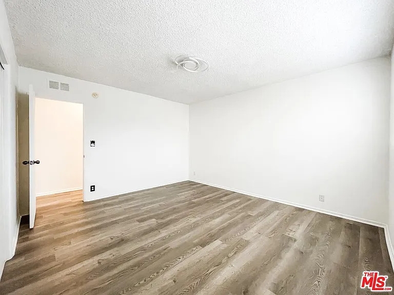 935 N Alfred St #5 — Photo 7