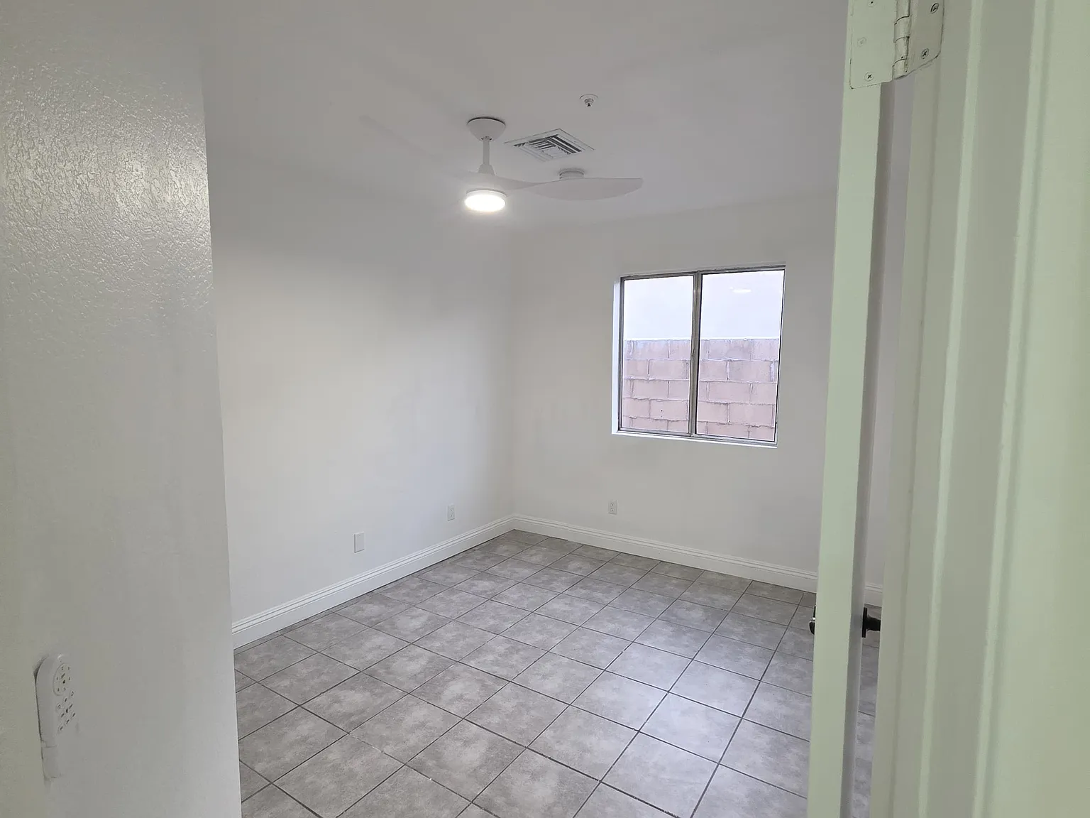 4 bed, 1322 sqft, $2,900 — Photo 3