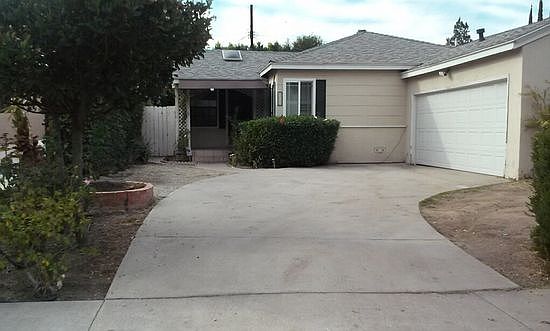 1st image of 5711 Yolanda Ave