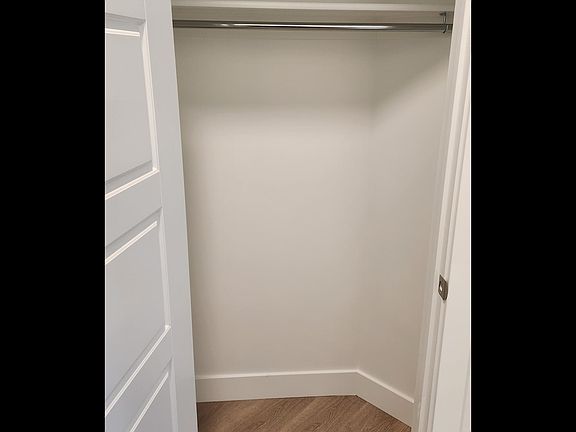 4th image of 1001 Coral Charm Way