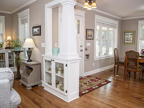 2nd image of 1319 E Monroe Street