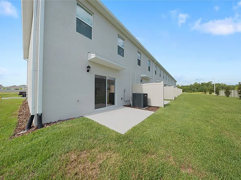 4302 Butterscotch Cir — Photo 17