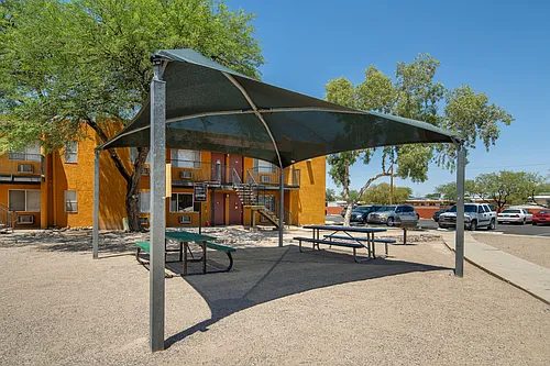Parkview Apartments Photo 1