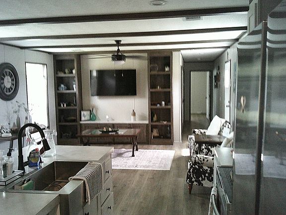 4th image of 24149 Penton Rd #1
