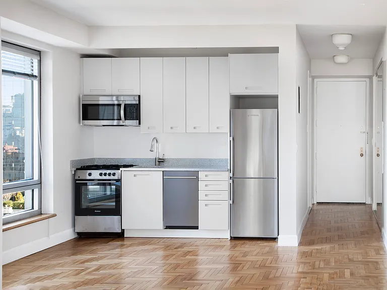 301 W 57th St #21G — Photo 3