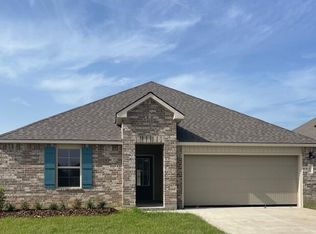 102 Harvest Hill Dr, Broussard, LA 70518
