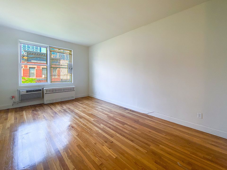 1st image of 306 W 47th St APT 3B