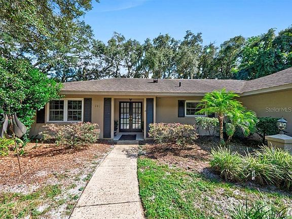 4th image of 601 Blue Lake Dr