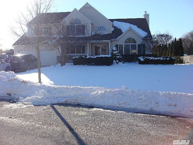 1st image of 104 Glenrich Dr S
