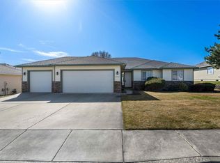 2952 Sawgrass Loop, Richland, WA 99354