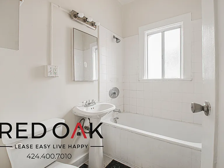 447 S Grand View St #307 — Photo 3