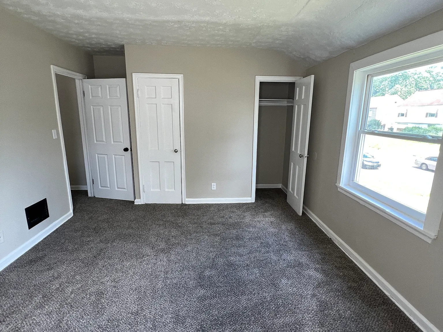 57 N Waverly St. - Fully Updated! — Photo 4