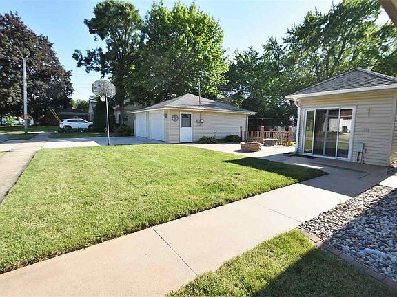 4th image of 1803 Hollister Ave