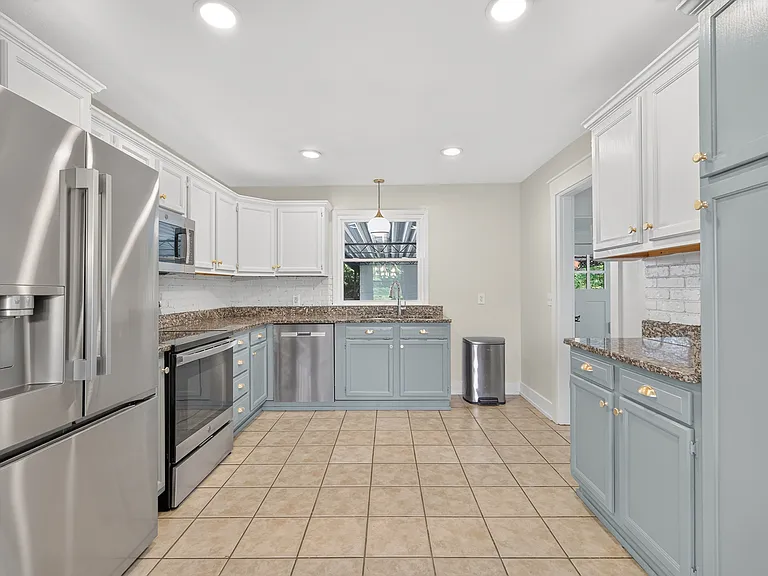 544 Watsonwood Dr — Photo 15