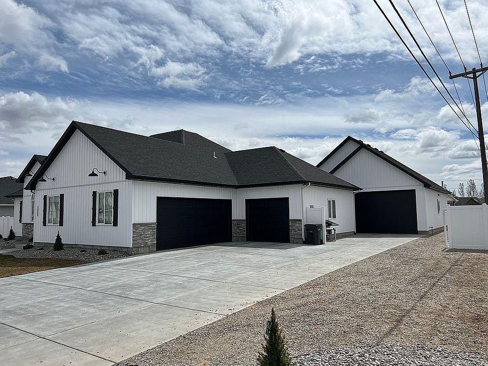 1st image of 2004 Old Stone Ln