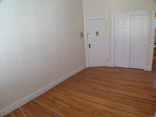 Rented by Glasser Realty LLC | media 5