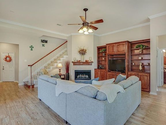 4th image of 5305 Bayberry St
