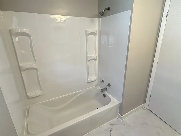 421 Hosmer St #1 — Photo 8