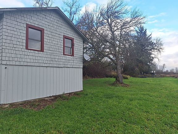 2nd image of 11393 Carver Rd