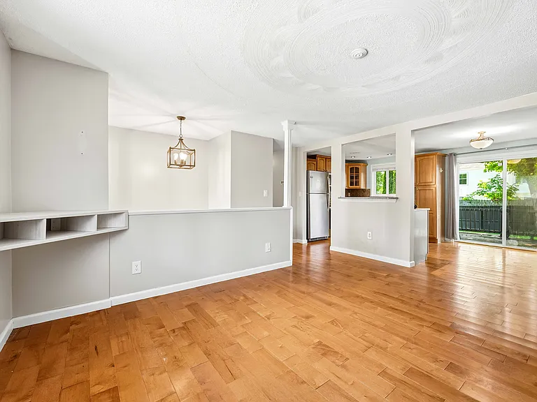 4195 Burningtree Rd — Photo 16