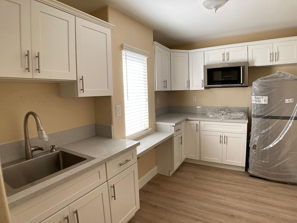 1st image of 3390 Vinca Ln