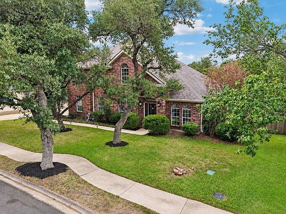 2nd image of 3915 Idalia Dr