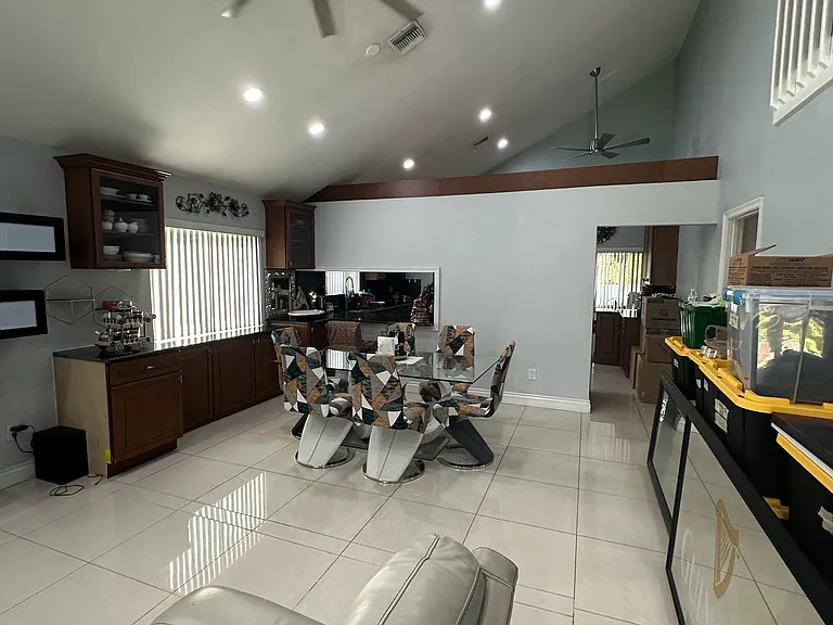 8 Elton Pl — Photo 9