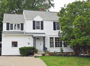 1934 Beverly Hills Dr, Euclid, OH 44117