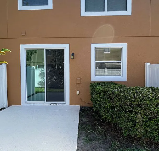 9484 Strongbark Ln — Photo 38