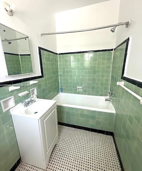 222 28th St #6 — Photo 14
