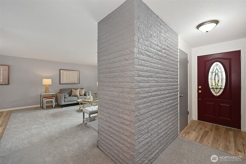 4th image of 14100 Meridian Drive SE