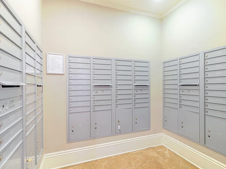 352 Caruso Ave — Photo 7