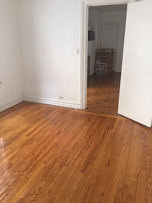 Rented by PMG Real Estate  | media 11