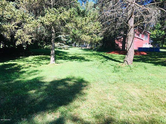 5th image of 1059 Parkhurst Ave NW
