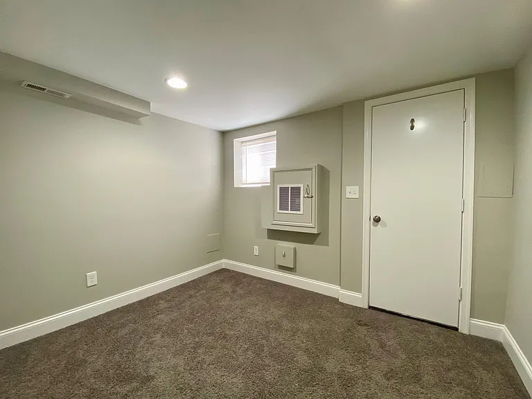 304 S Conkling St — Photo 23
