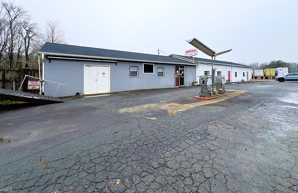 1st image of 854 State Highway 770