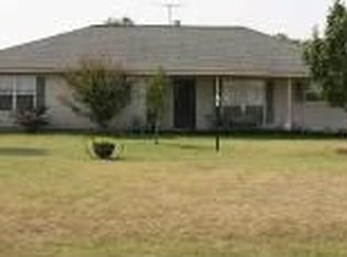 529 Glendale Dr, Godley, TX 76044