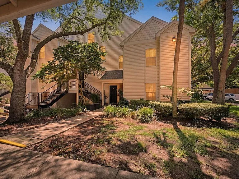 3274 Haviland Ct #201 — Photo 1